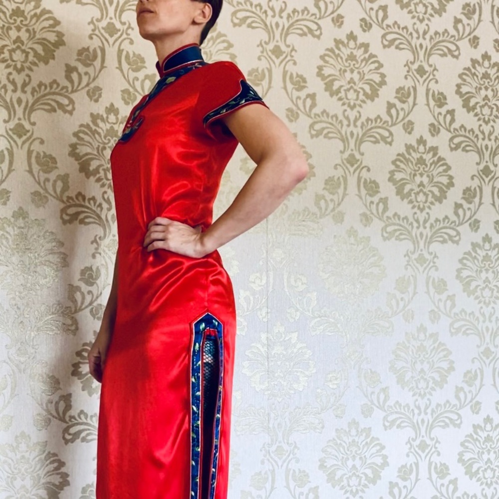 Elegant Red Maxi Dress